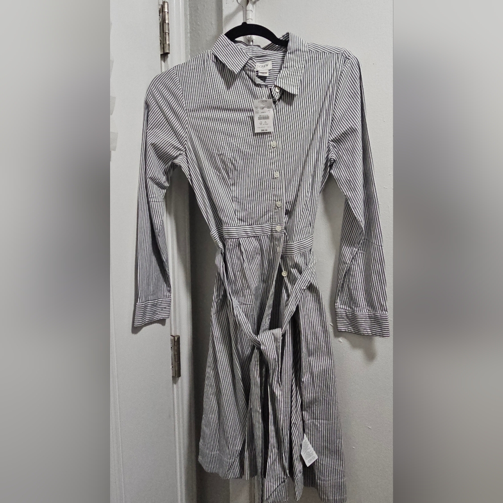 Navy and White Shirt Drede